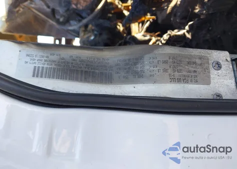 2017 Jeep Cherokee Latitude 4X4 from USA, damaged, VIN 1C4PJMCS6HW529977